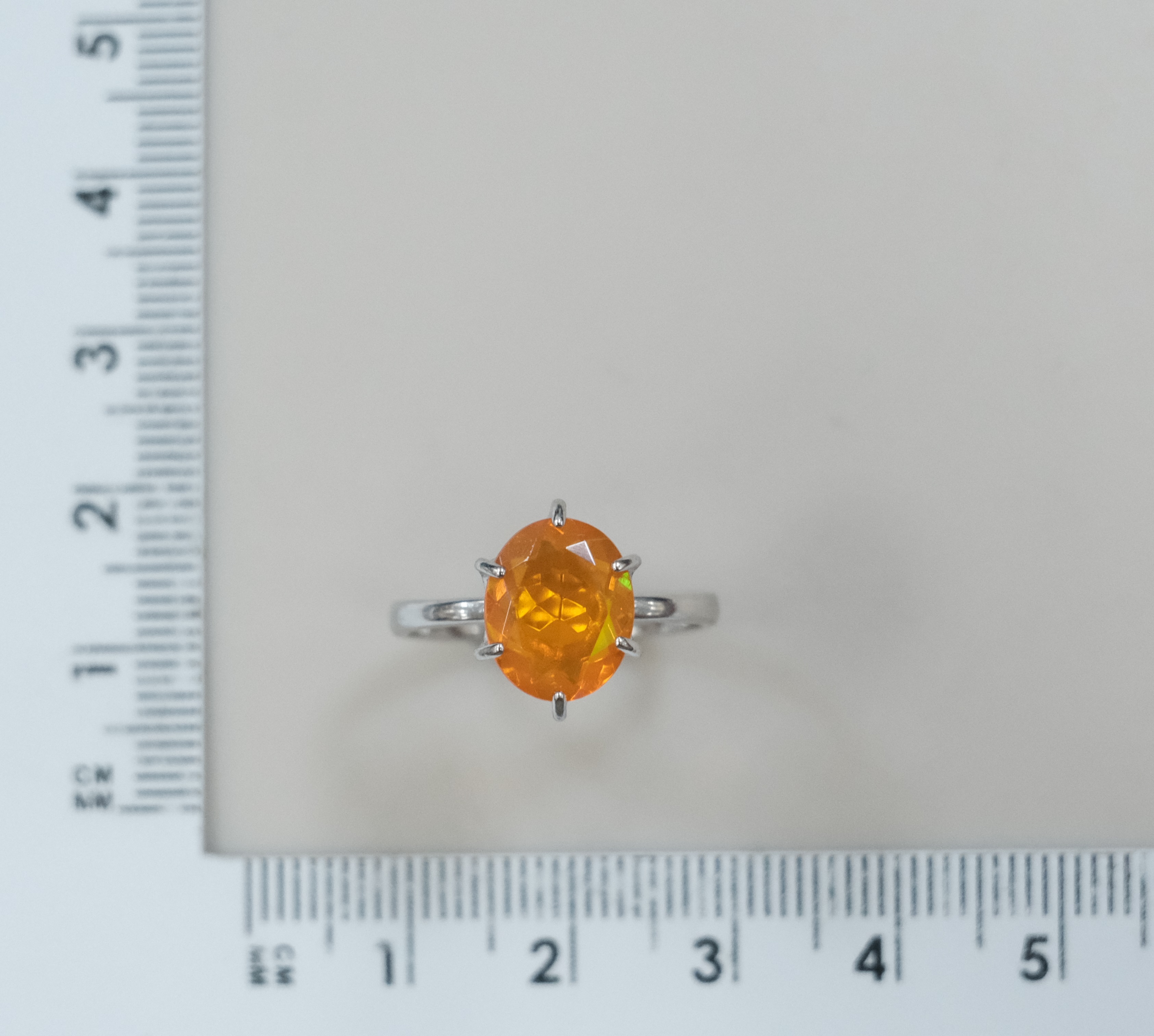 Серебряное кольцо с огненным опалом
